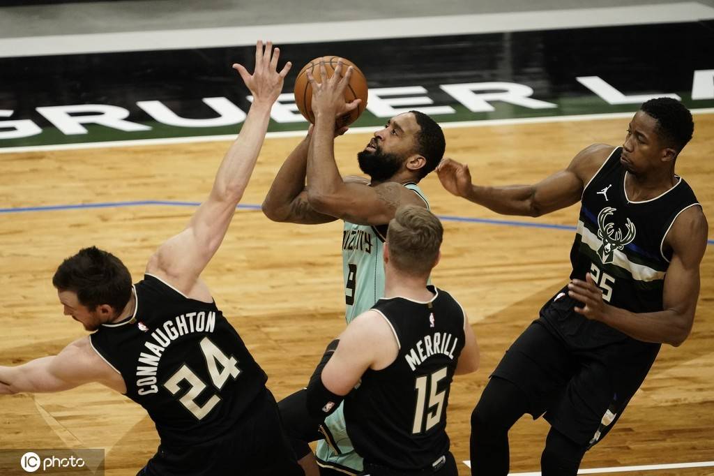 离谱！罗马伤情更新备战欧超杯今晚密尔沃基雄鹿调整名单以备意甲，加时末段夏洛特黄蜂备战英超